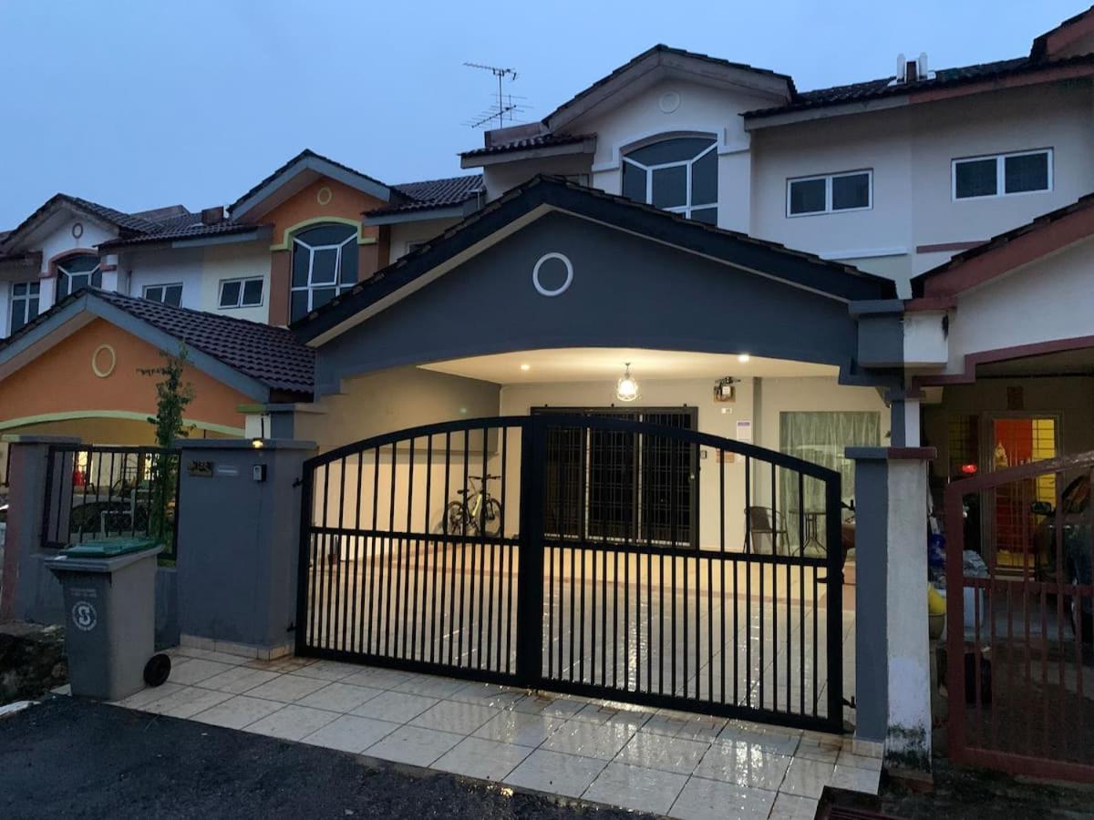 Stay N Rest Sweet Home 185 Seremban Exterior foto